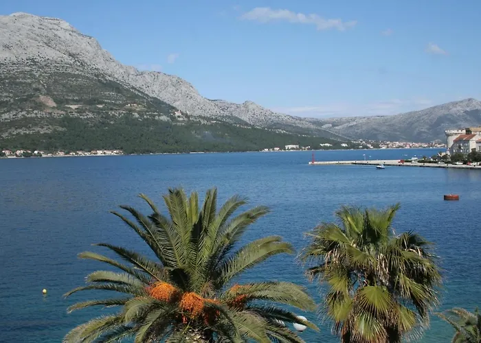 And By The Sea - 4356 Korčula